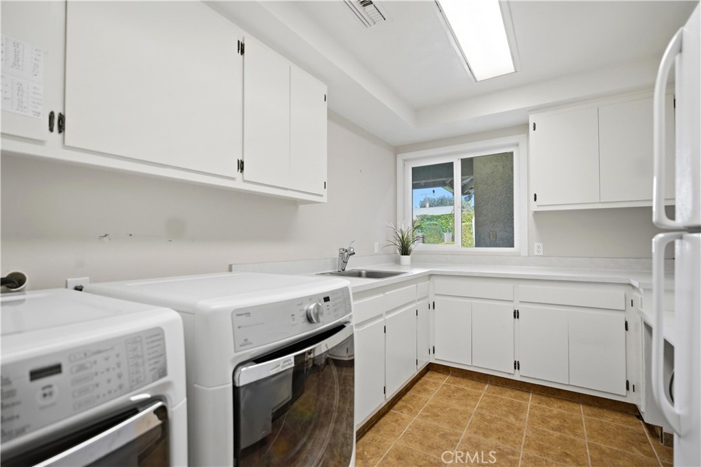 541 Rosemarie