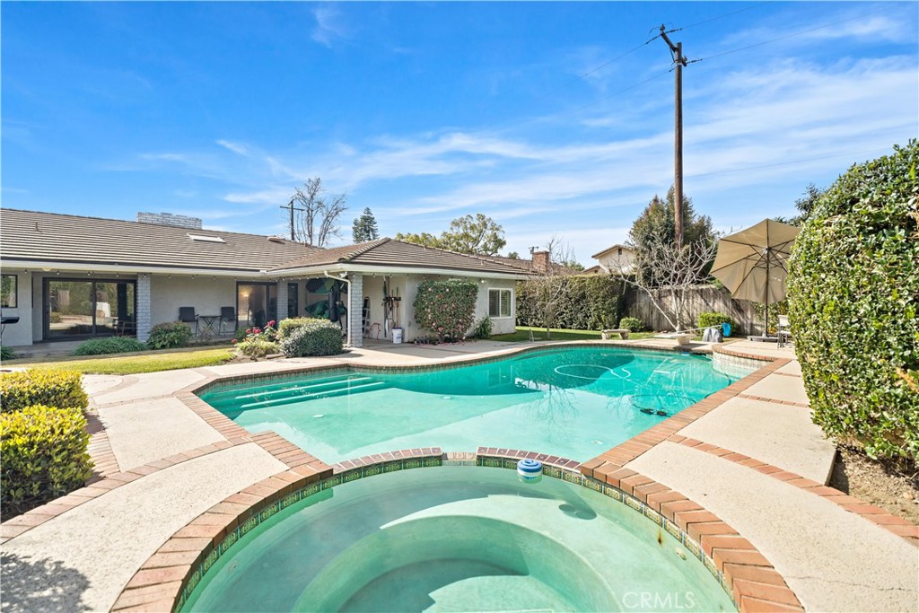 541 Rosemarie