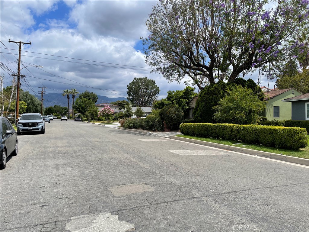 5648 Loma