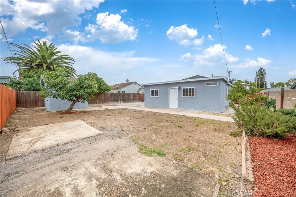 903 N Broadacres