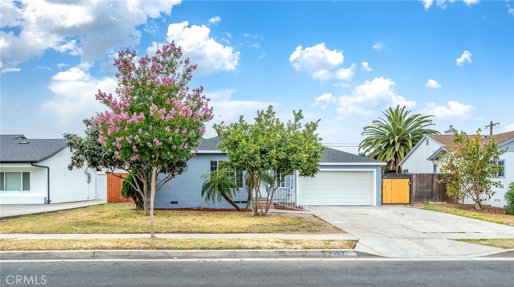 903 N Broadacres