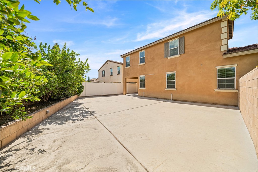 119 West Via Rua Flores