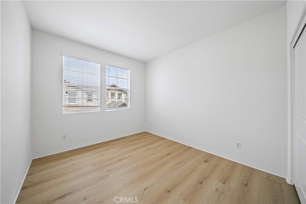 119 West Via Rua Flores