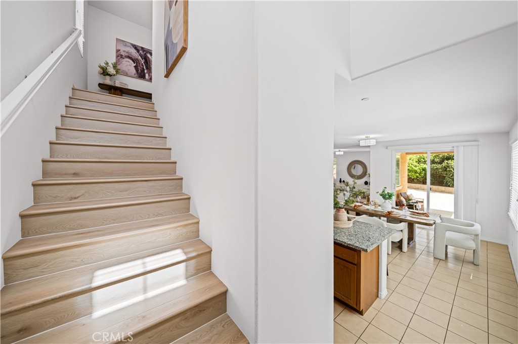 119 West Via Rua Flores