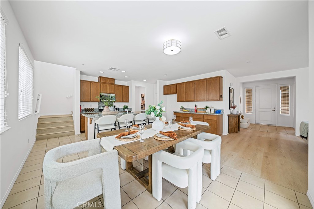 119 West Via Rua Flores