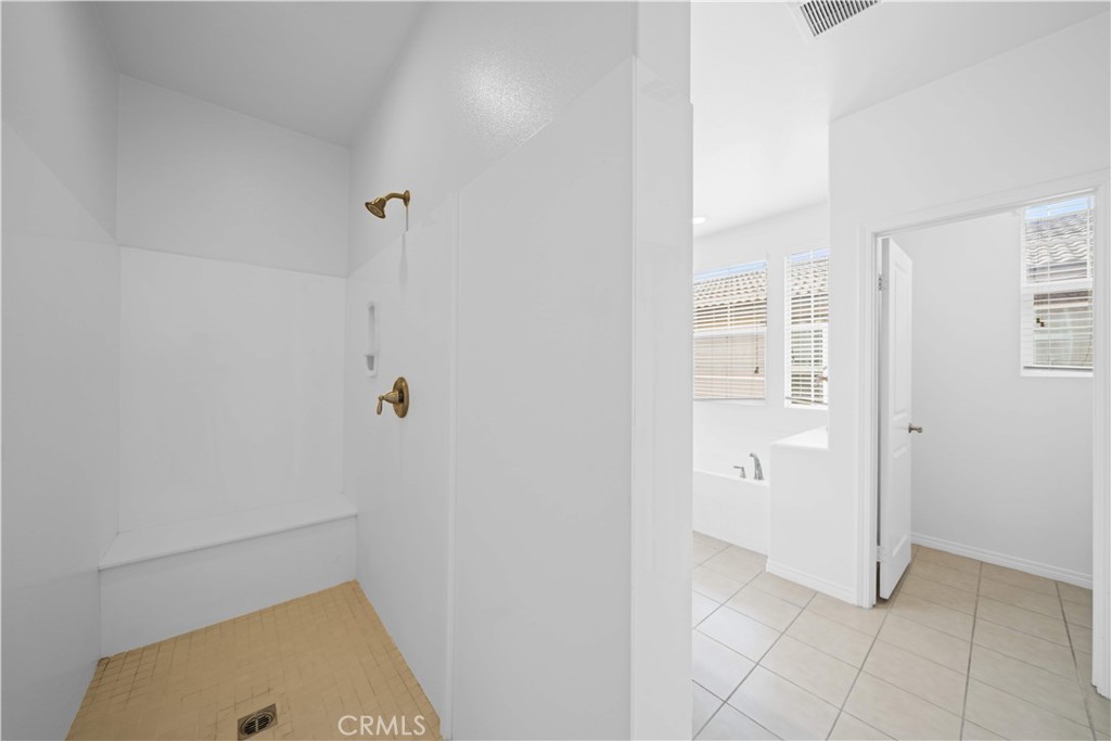119 West Via Rua Flores