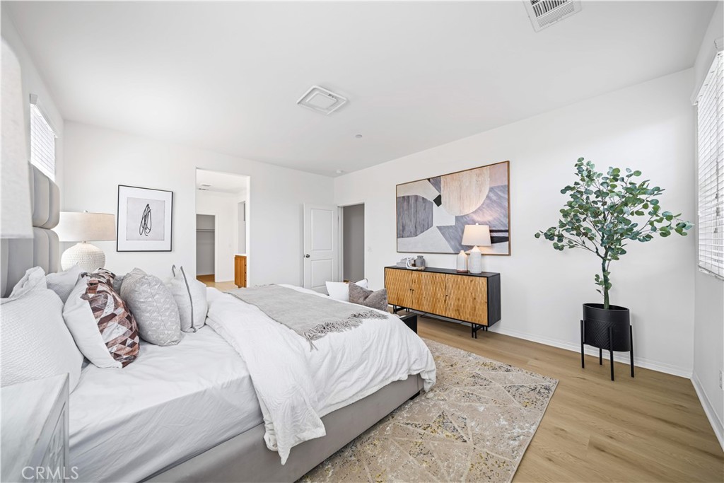 119 West Via Rua Flores