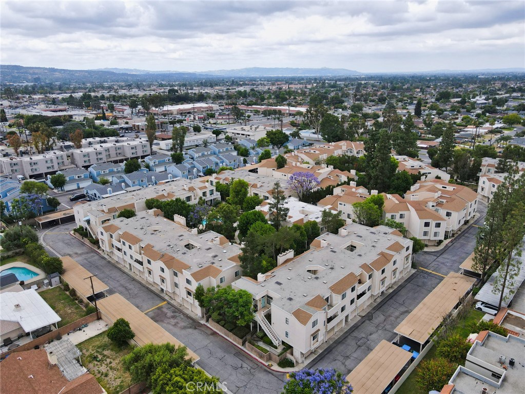 4900 N Grand 306