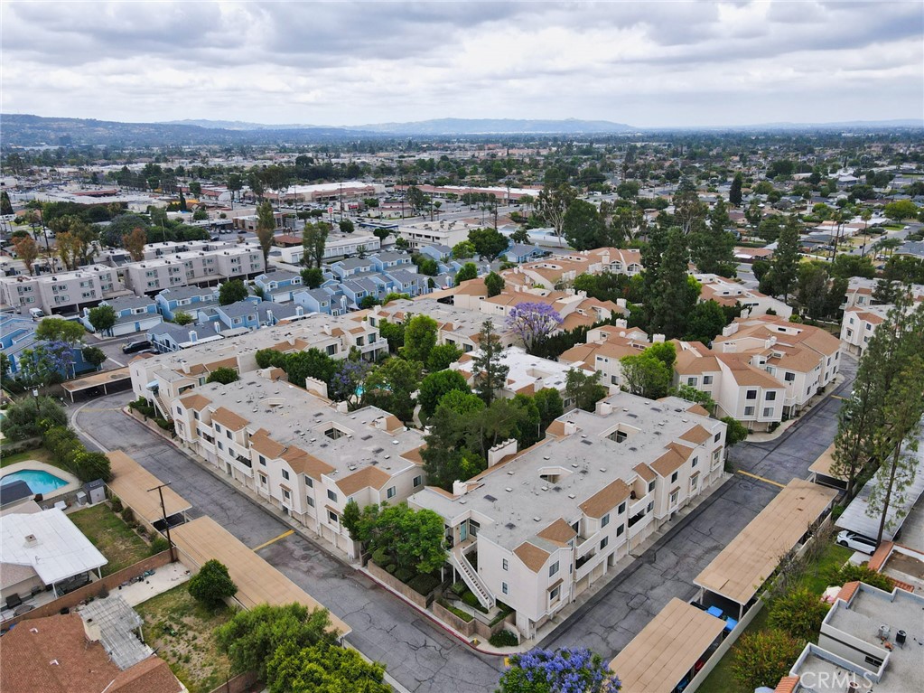 4900 N Grand 306