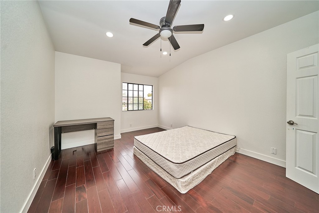 4900 N Grand 306