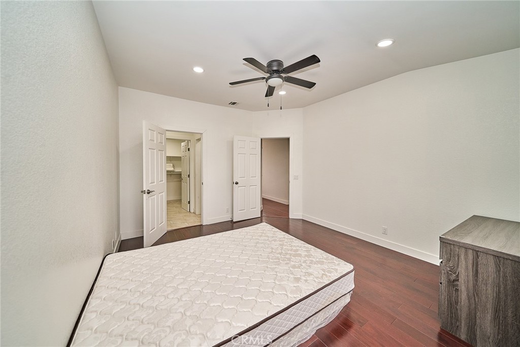 4900 N Grand 306