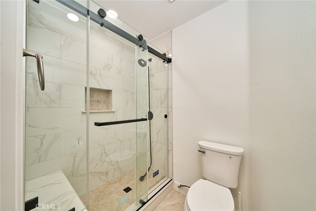 4900 N Grand 306