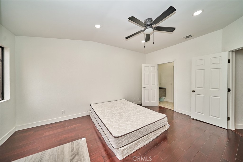 4900 N Grand 306