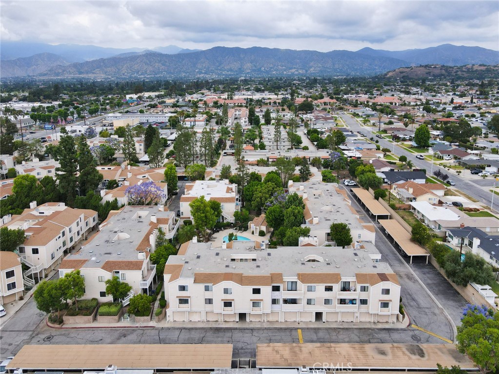 4900 N Grand 306