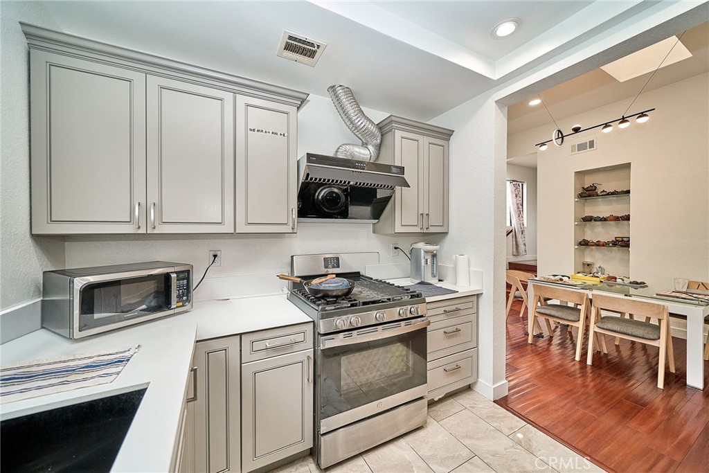 4900 N Grand 306