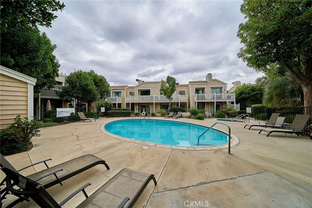 4900 N Grand 306