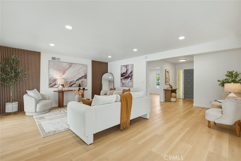 1356 Old Canyon