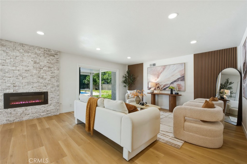 1356 Old Canyon
