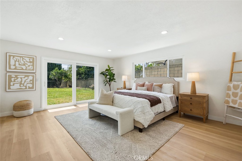 1356 Old Canyon