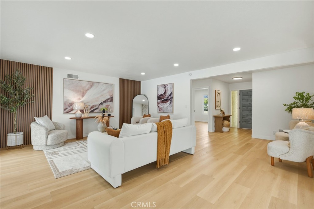 1356 Old Canyon