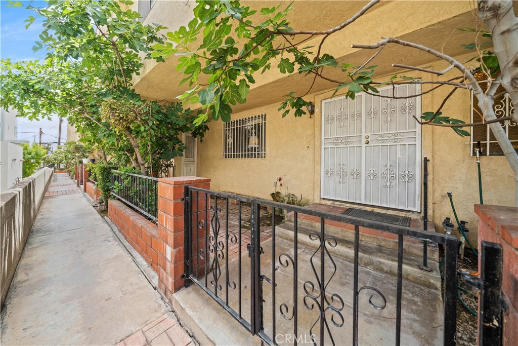 130 N Moore