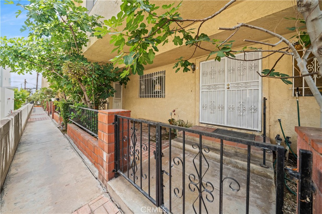 130 N Moore