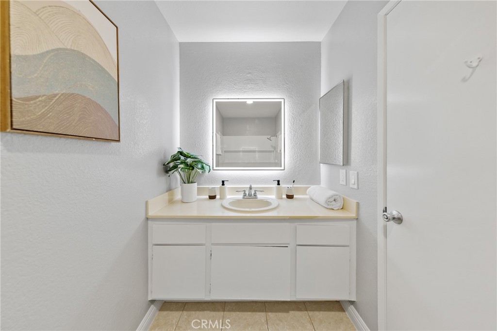 450 Golden Springs D