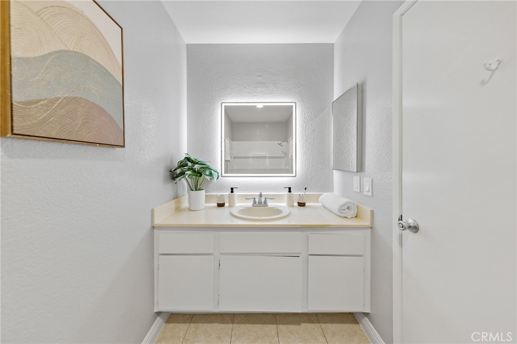 450 Golden Springs D