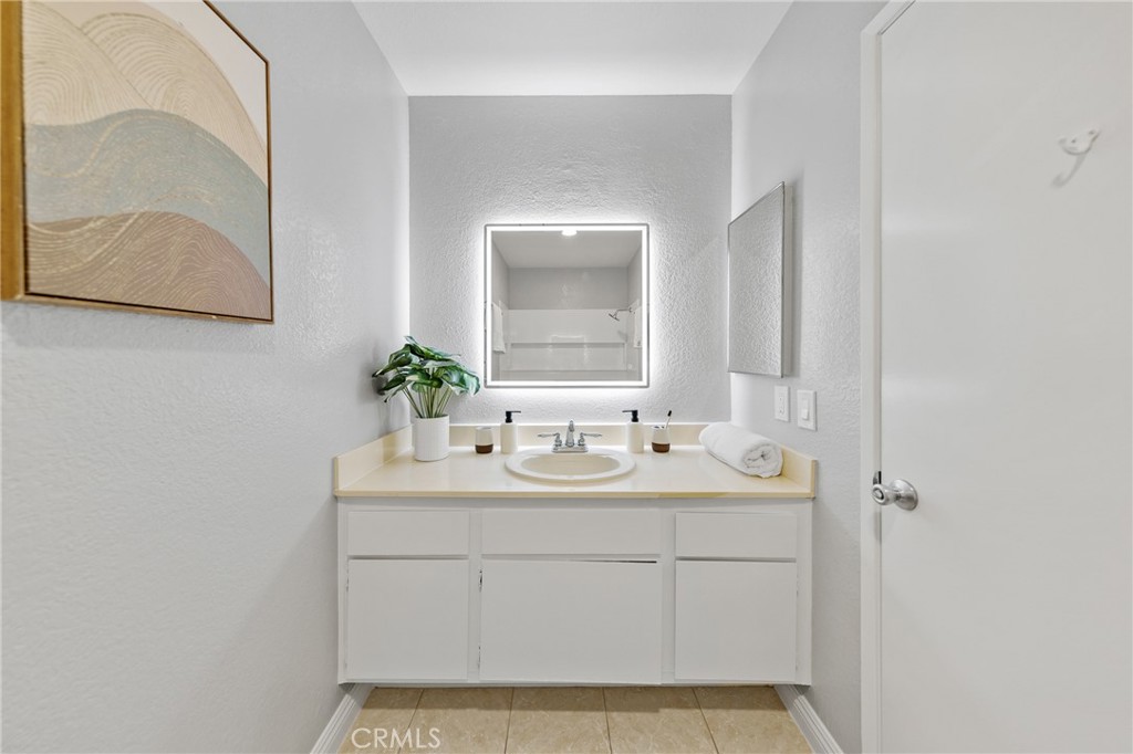 450 Golden Springs D