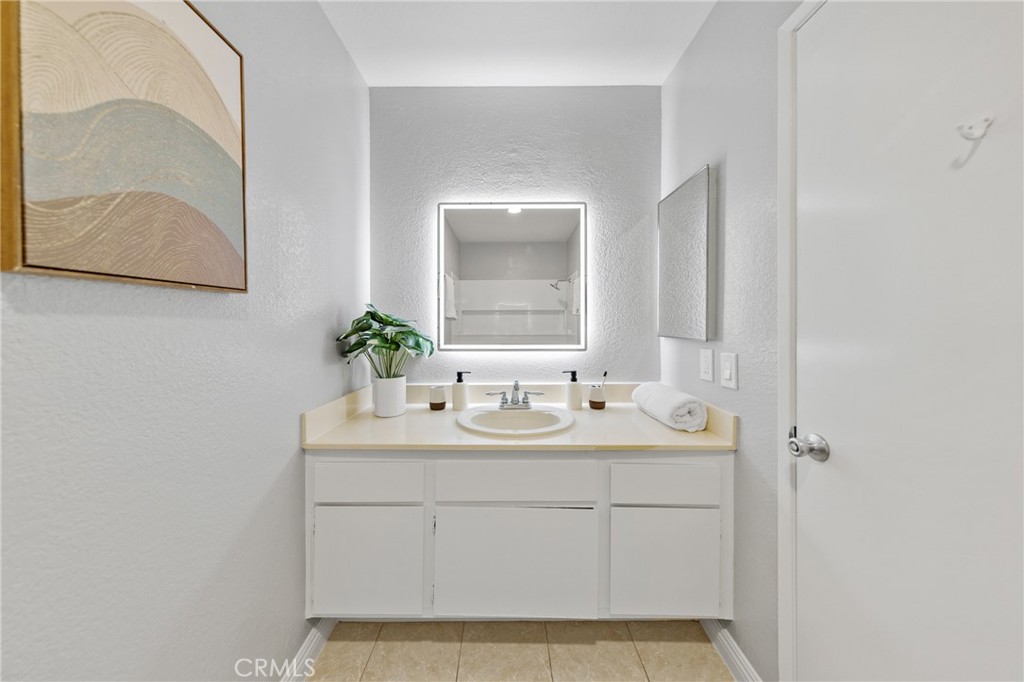 450 Golden Springs D