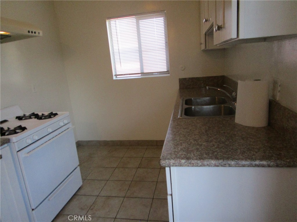 890 W El Repetto Drive E