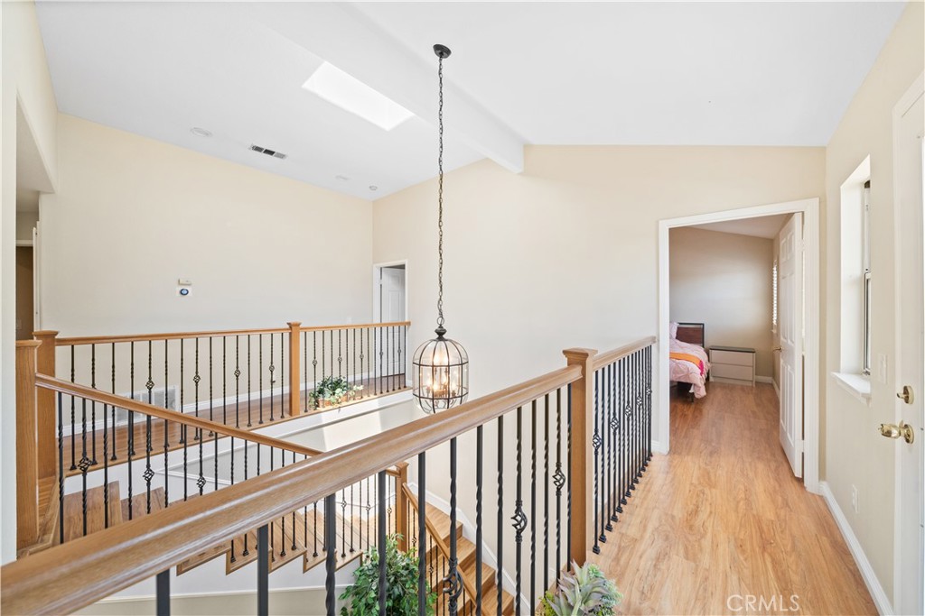 1428 S Helen