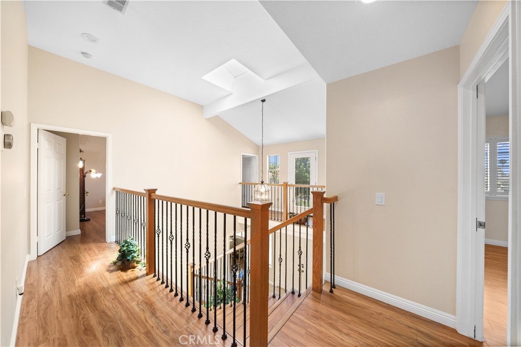 1428 S Helen
