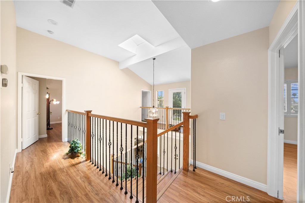 1428 S Helen