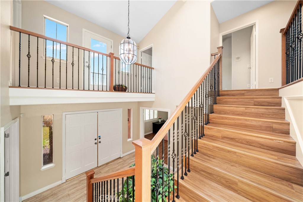 1428 S Helen