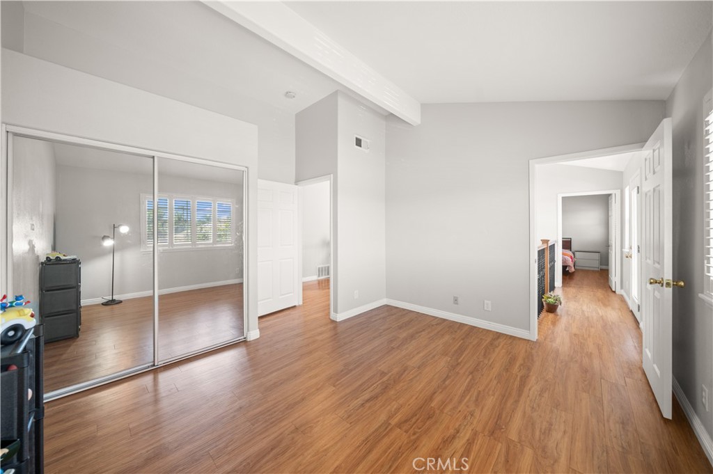1428 S Helen