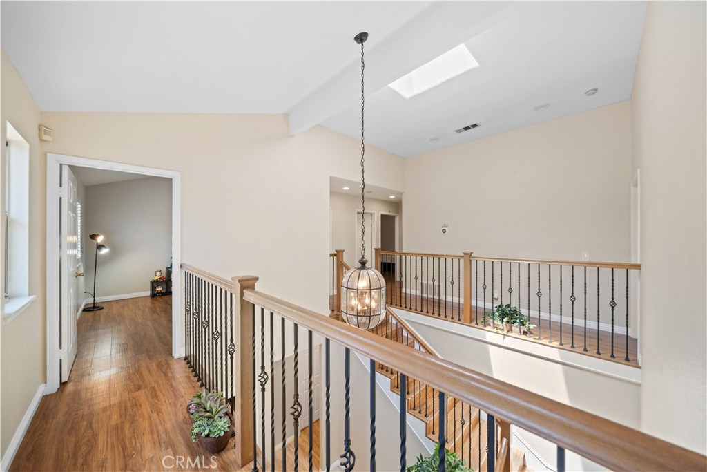 1428 S Helen