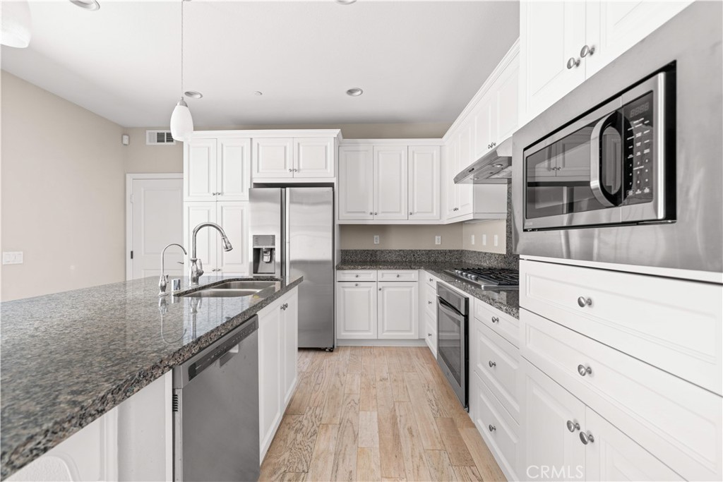 352 Golden Bear Ln