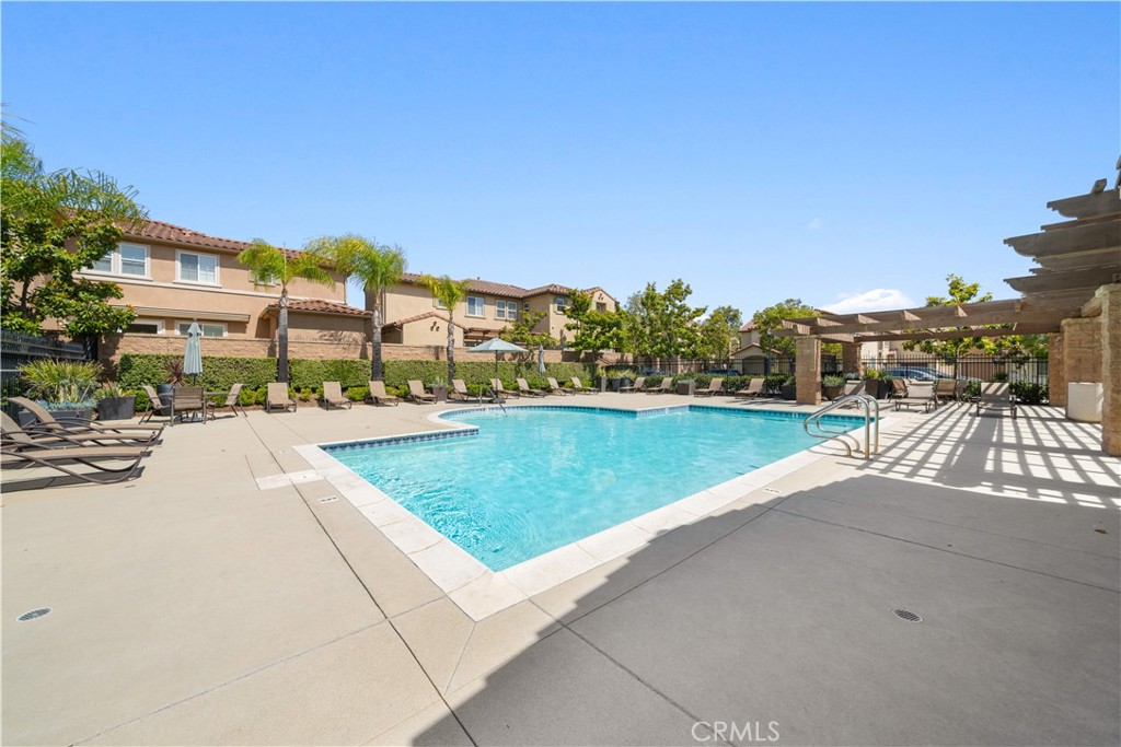 352 Golden Bear Ln
