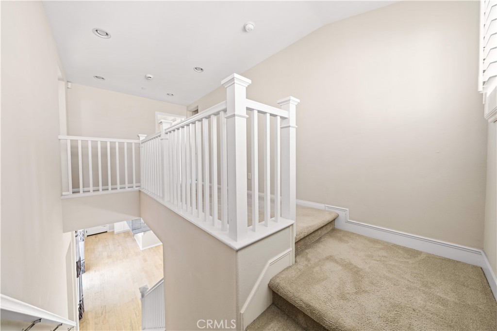 352 Golden Bear Ln