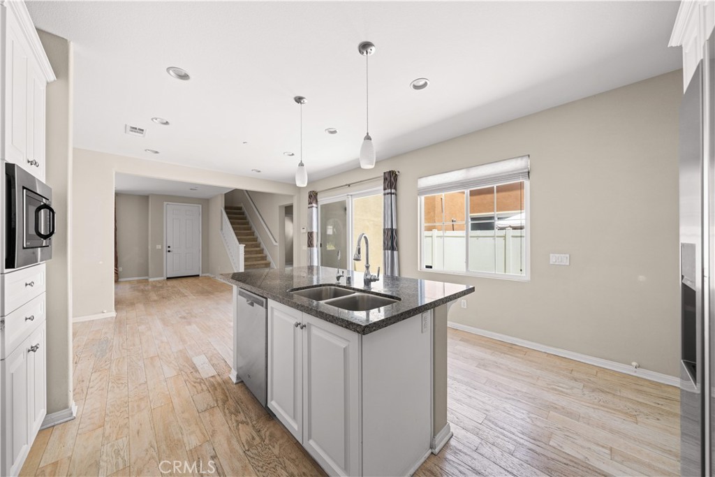 352 Golden Bear Ln