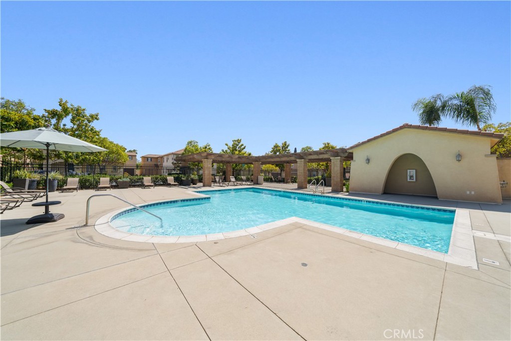 352 Golden Bear Ln