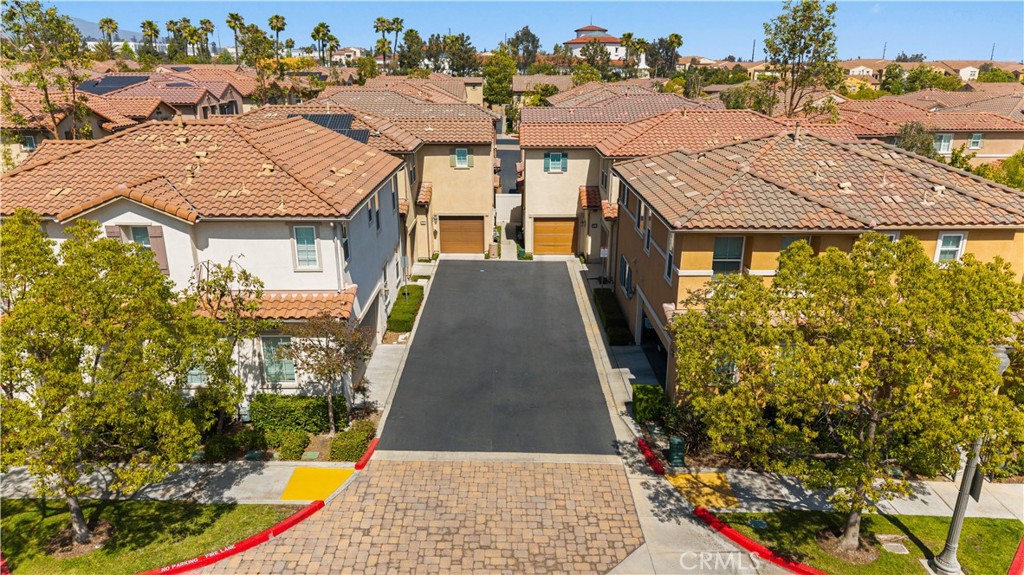 352 Golden Bear Ln