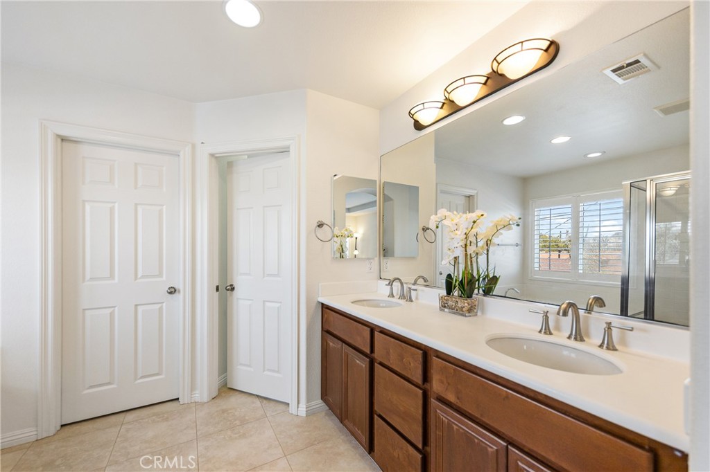 829 Lincoln Glen Drive