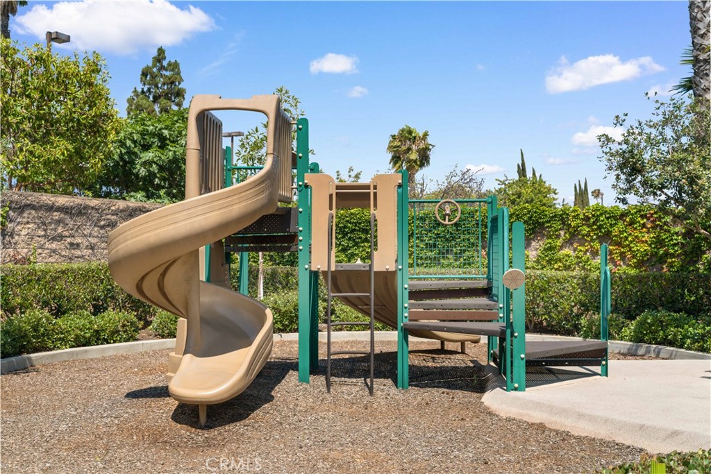 829 Lincoln Glen Drive