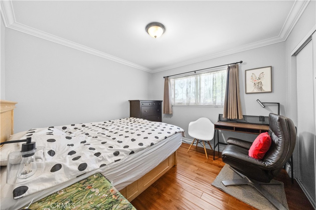 125 W Ronwood Street