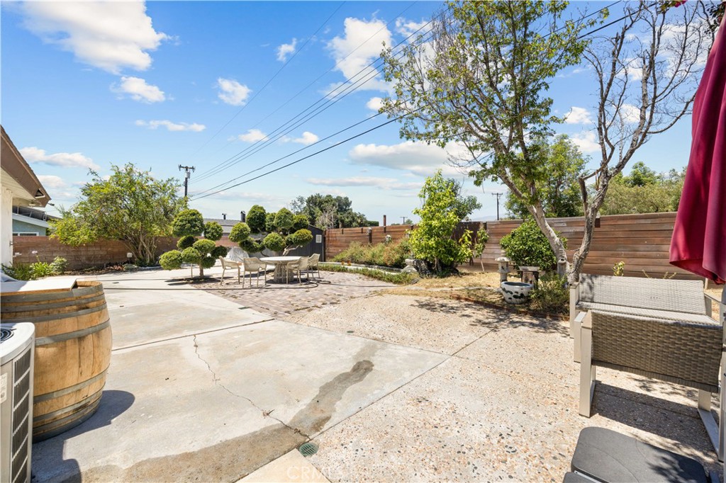 125 W Ronwood Street
