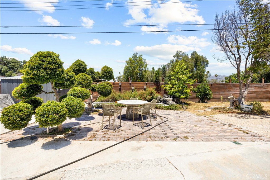 125 W Ronwood Street