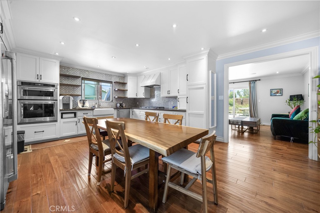 125 W Ronwood Street