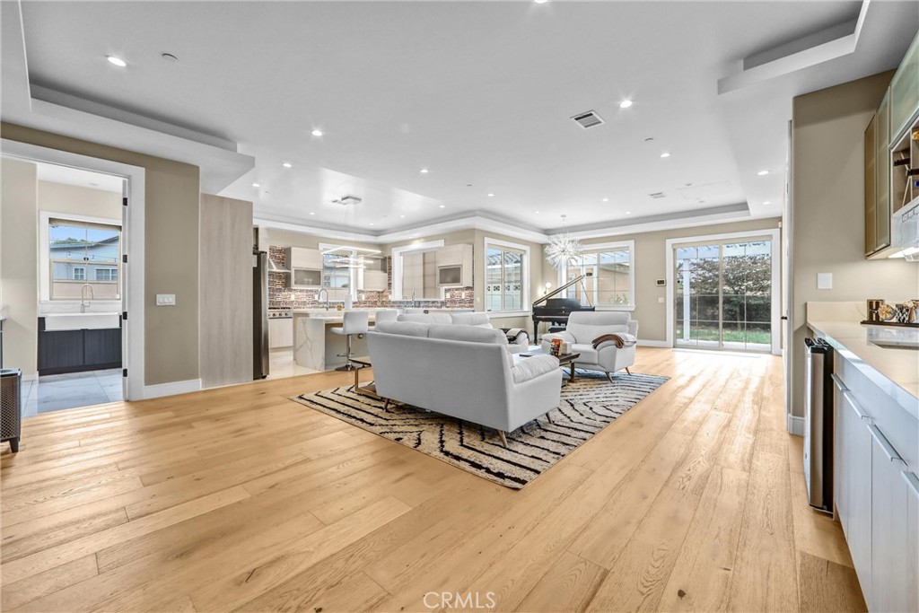 5428 Temple City Boulevard